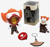 812 Pennywise Deadlights Hot Topic Mystery Box Stephan Kings - It Funko pop
